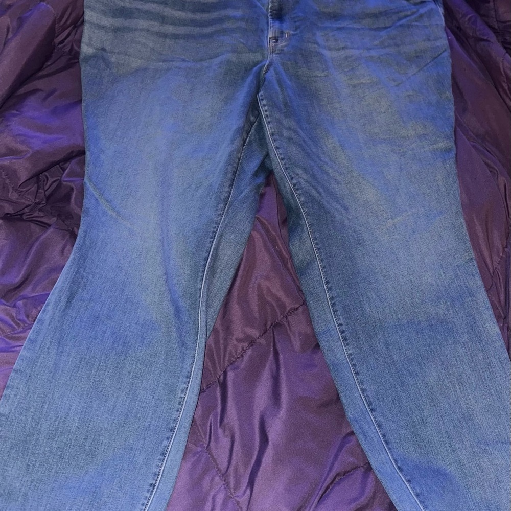 Old Navy Mid-Rise Power Slim Straight Jeans